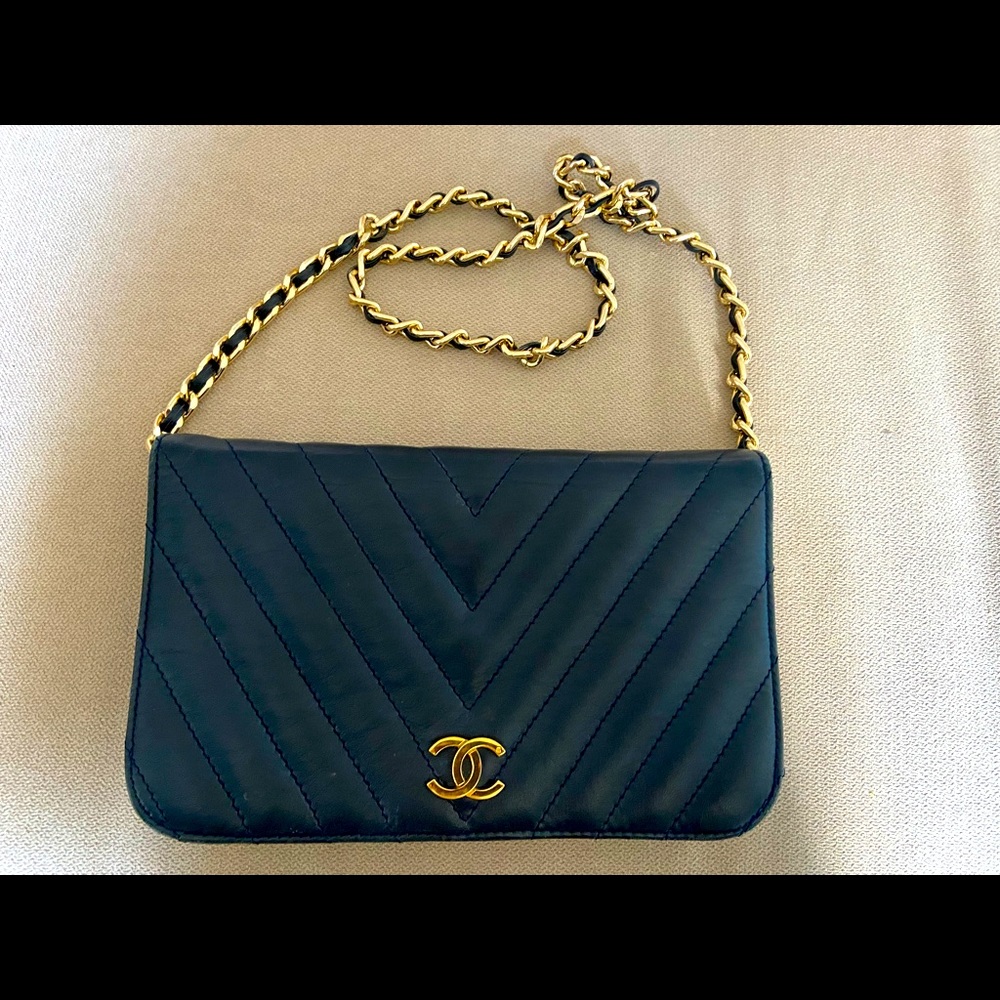 Chanel Lambskin Chevron Quilted Small Single Flap Navy Purse Satchel